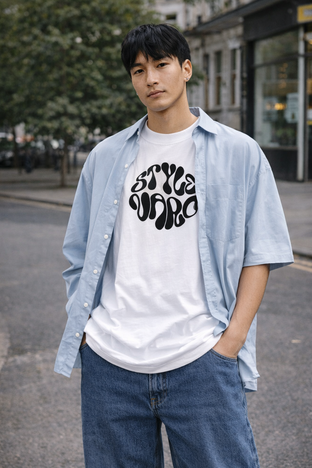 Outfit camiseta blanca oversize hombre | 7 looks streetwear que funcionan