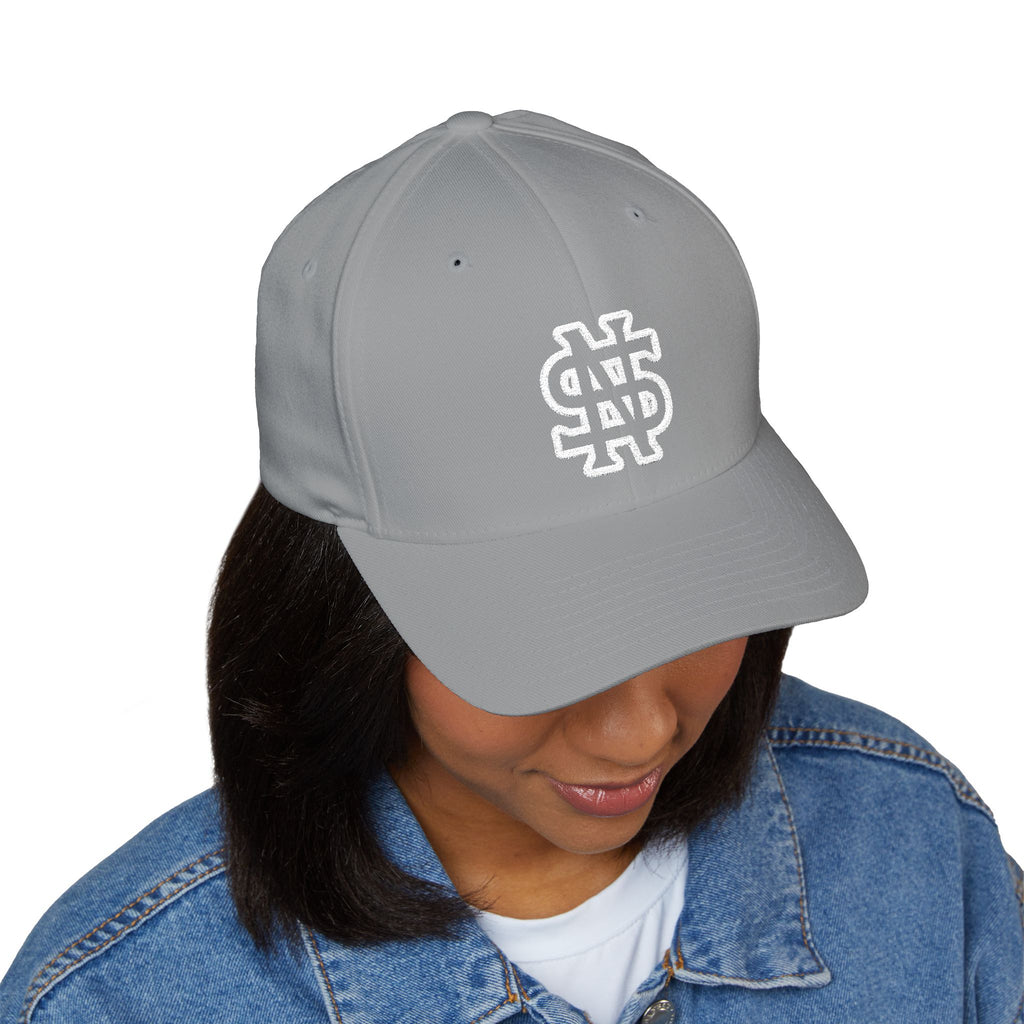 Gorra estructurada bordada STYLE NARO — Monograma Interlock