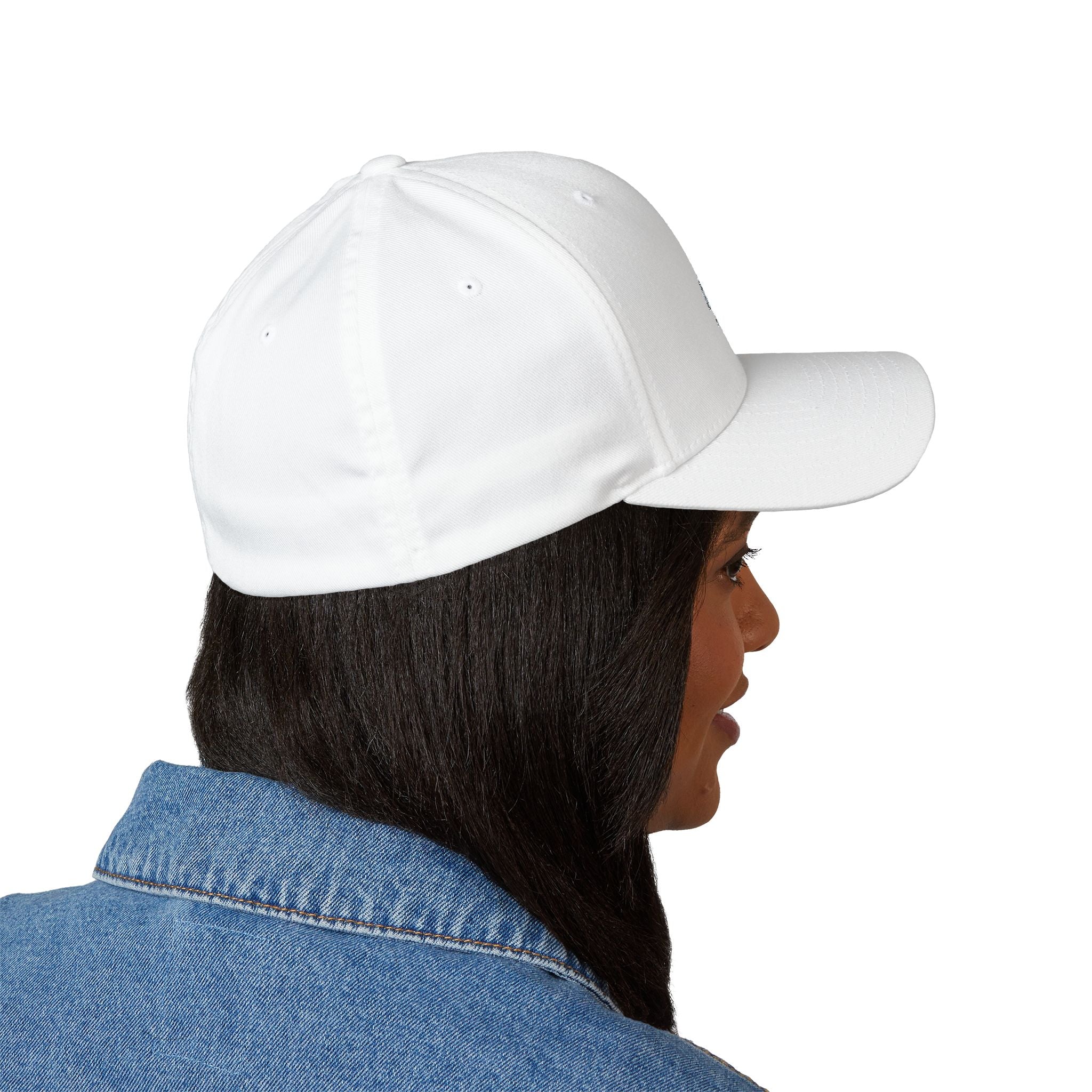 Gorra blanca estructurada bordada STYLE NARO — Monograma Interlock