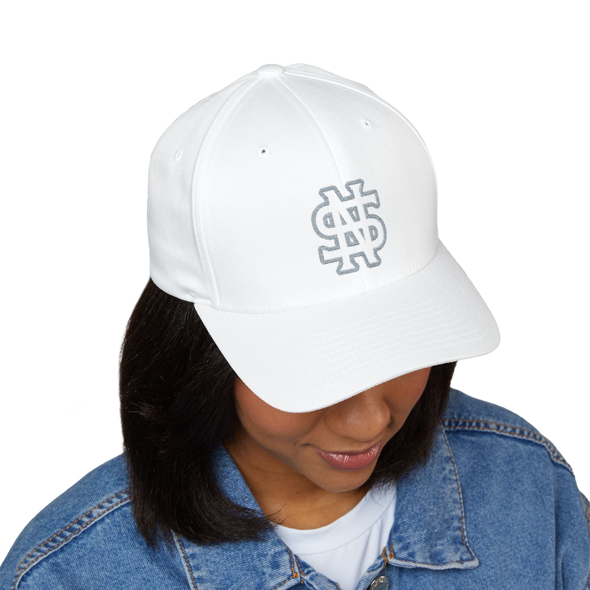 Gorra blanca estructurada bordada STYLE NARO — Monograma Interlock